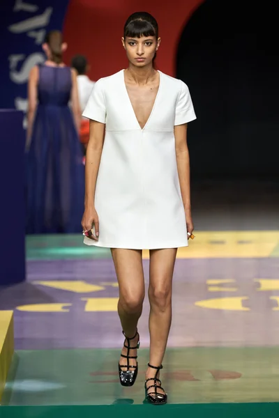 Look 30